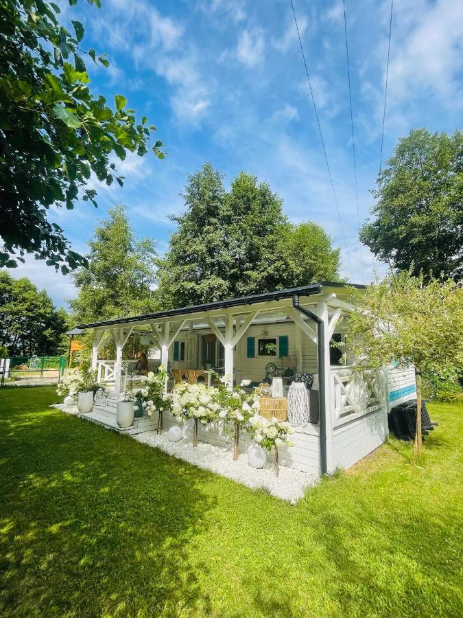 Domek Holenderski Hampton Dominice Exterior photo